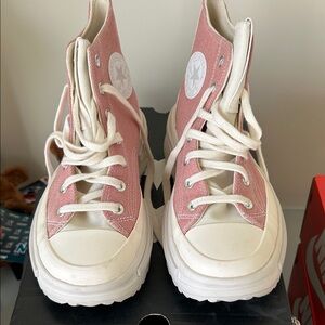 Converse Pink and Cream High-Tops. Run Star Legacy. Wmns sz 8.5